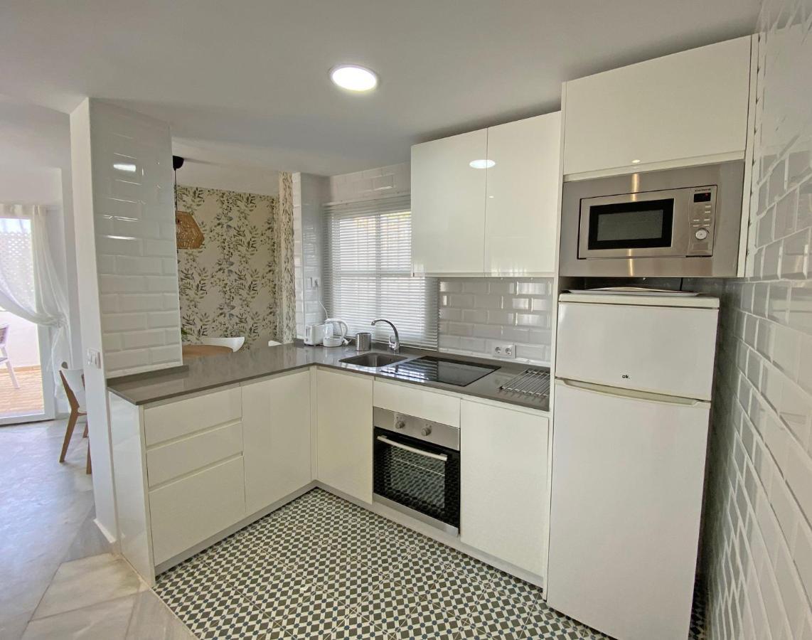Santa Barbara A Front With Sea View And Garage In Conil Apartment